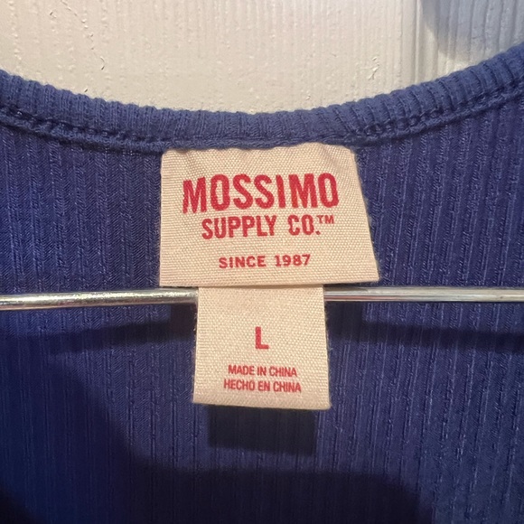 Mossimo ladies cold shoulder blouse. Royal color. Size L - Picture 2 of 3